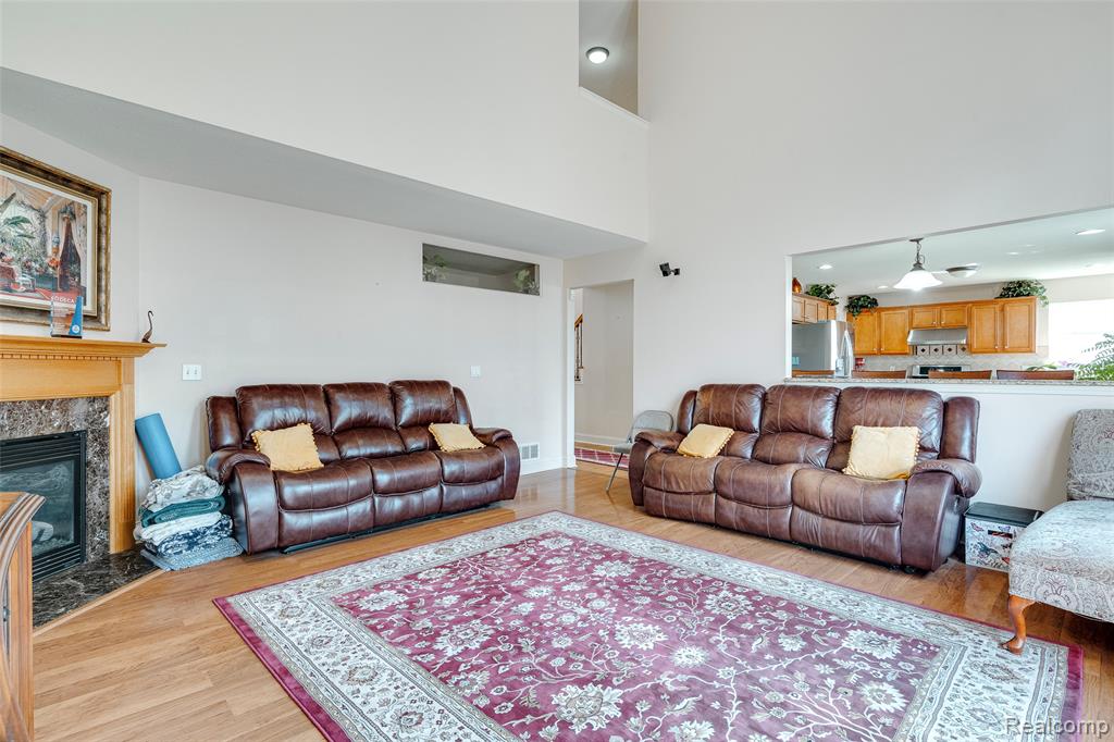 50233 Venice Court, Northville, MI — Photo 21