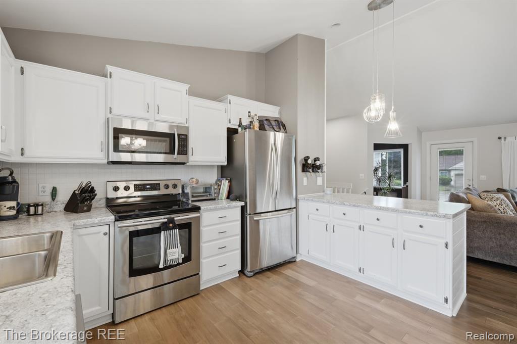 6060 Hearthside Place, Grand Blanc, MI 48439 — Photo 16