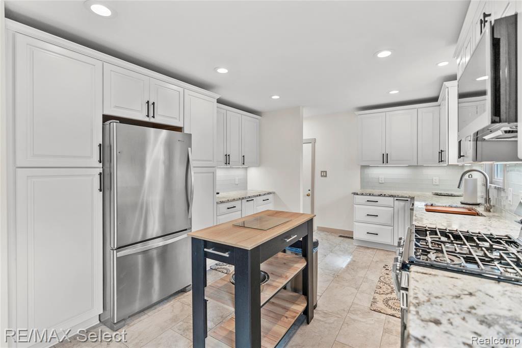 3101 W Maple Avenue, Flint, MI 48507 — Photo 13