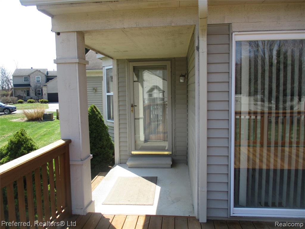 9153 Lakewood Drive, Whitmore Lake, MI 48189 — Photo 26