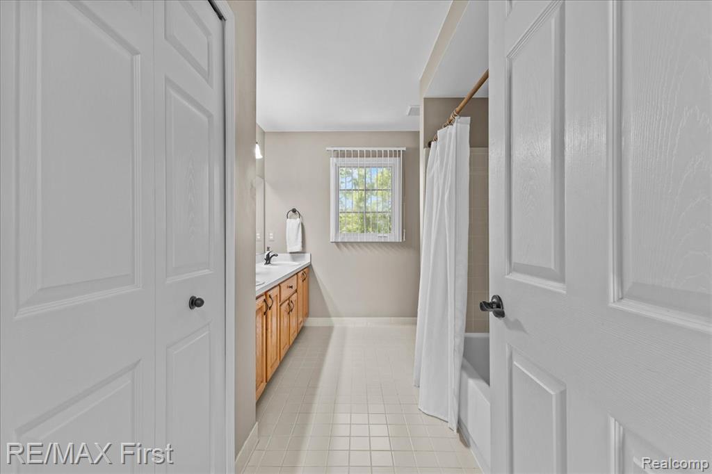 48241 Century Drive, Macomb, MI 48044 — Photo 40