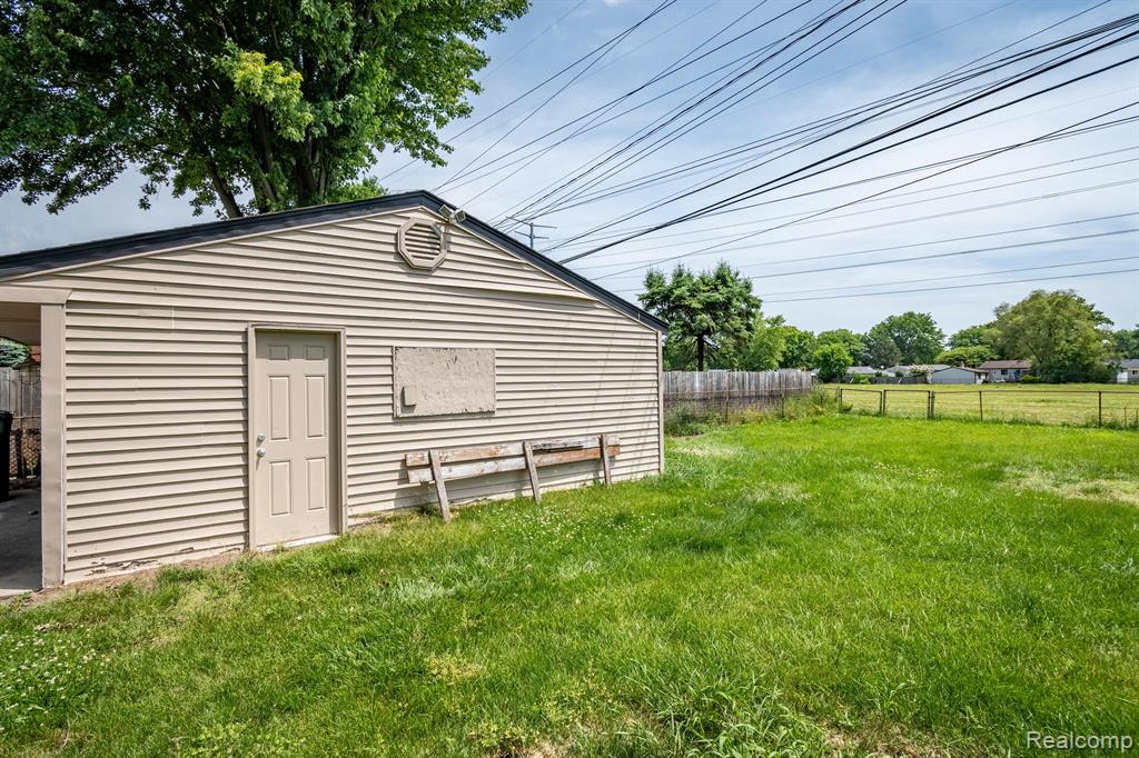 41210 PAIGN Drive, Sterling Heights, MI 48313 — Photo 24