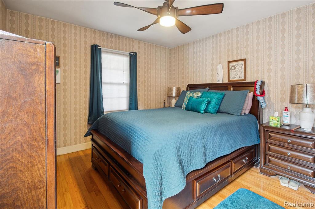 944 NEW YORK Avenue, Lincoln Park, MI 48146 — Photo 13