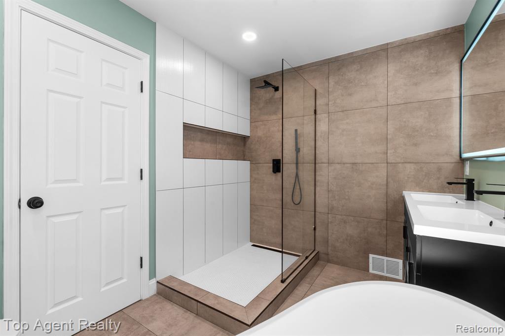 16204 Roselawn Street, Detroit, MI 48221 — Photo 26