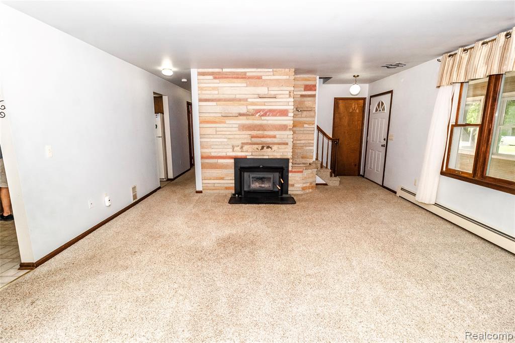 9051 Vienna Road, Otisville, MI 48463 — Photo 10