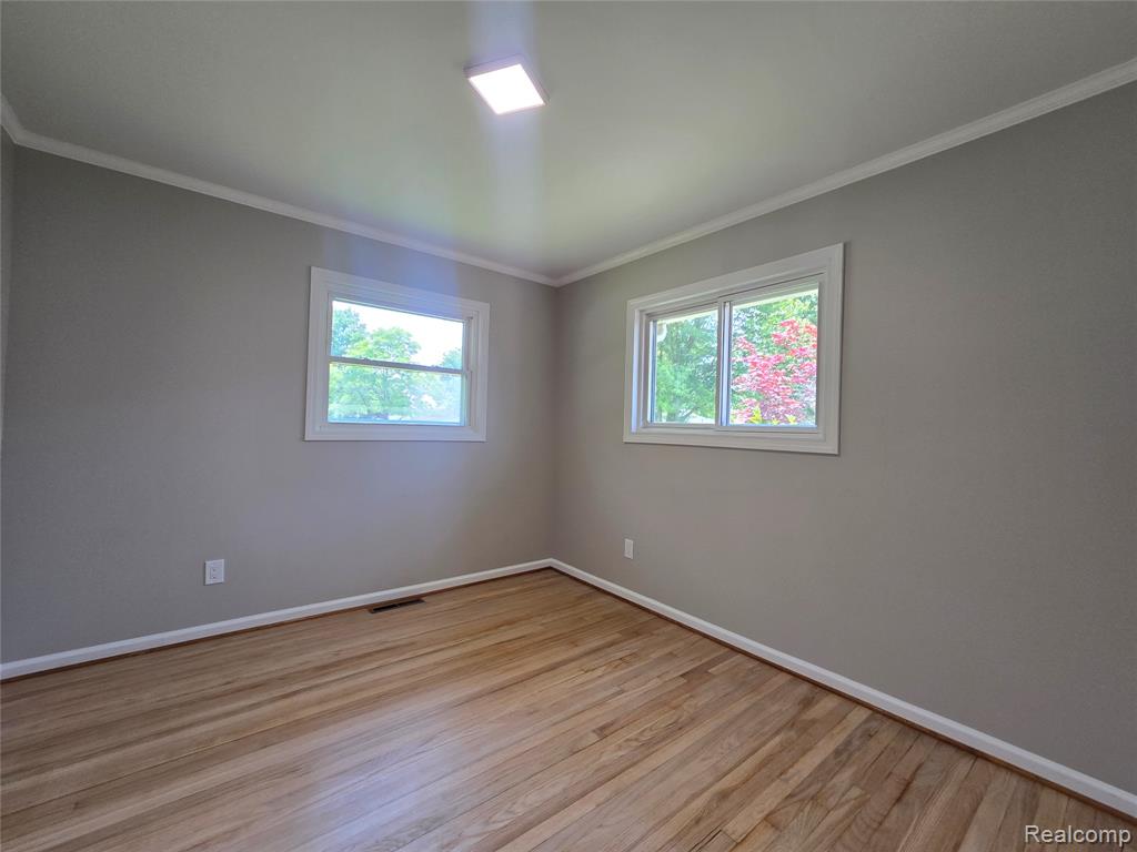 7621 N Wildwood Street, Westland, MI — Photo 17