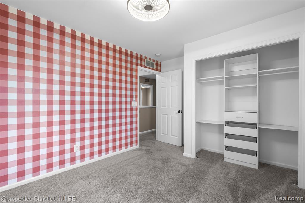9670 Wexford Drive, Ypsilanti, MI 48198 — Photo 41