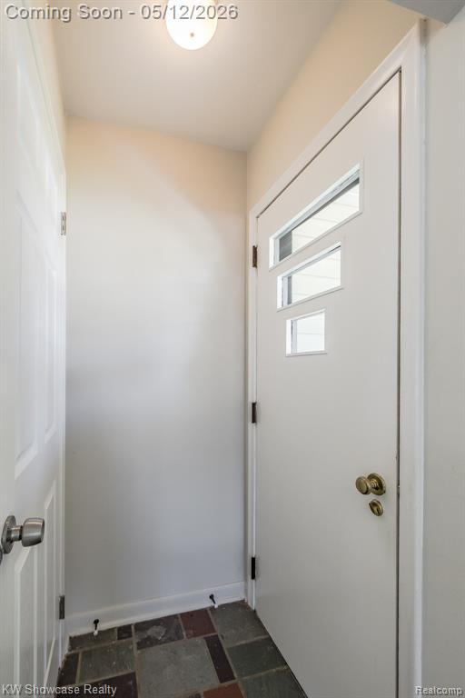 4344 Waterloo Street, Waterford, MI 48329 — Photo 3