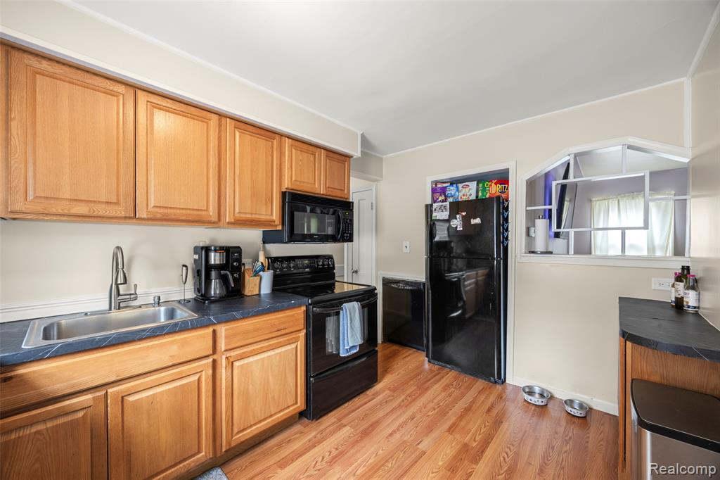 11431 Tecumseh, Redford, MI 48239 — Photo 10
