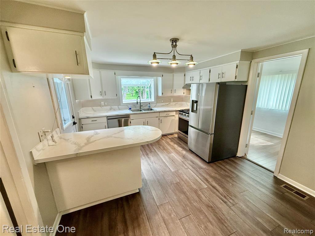 865 Grant Avenue, Clawson, MI — Photo 17