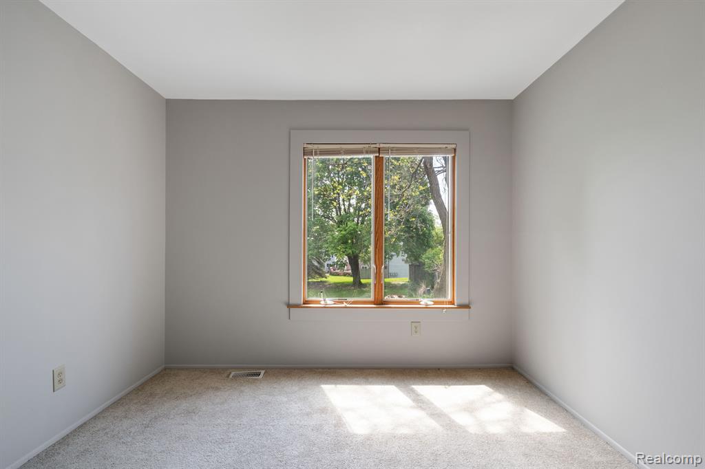 3607 BURBANK Drive, 151, Ann Arbor, MI 48105 — Photo 17