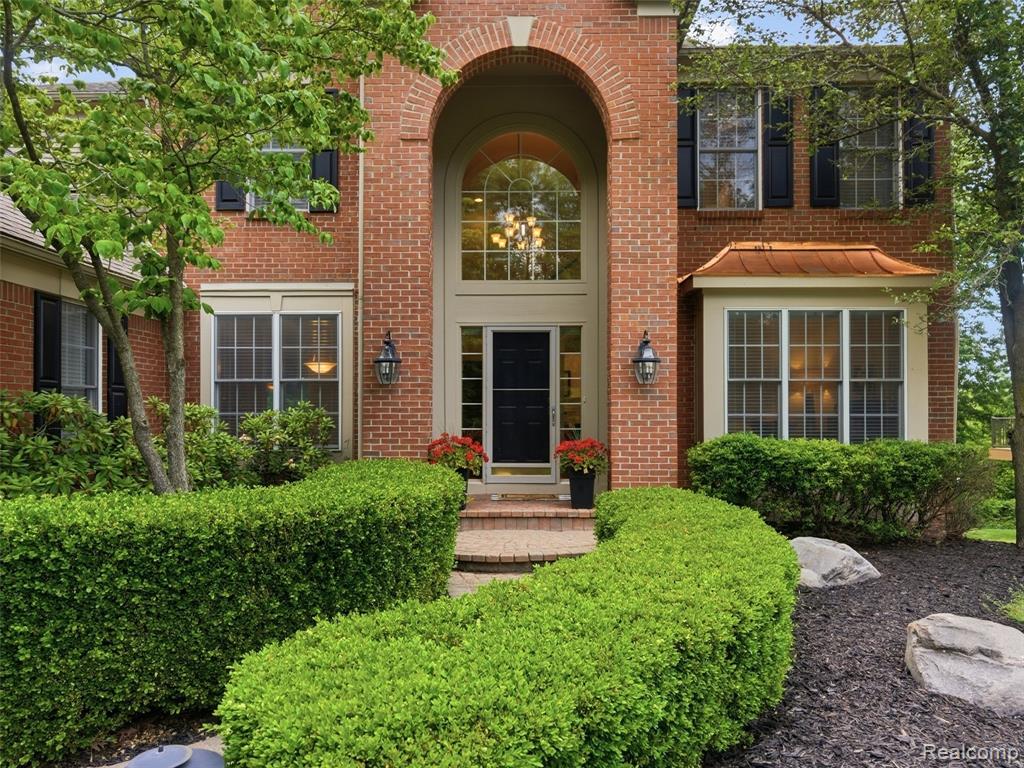 5454 Creekmonte Drive, Rochester, MI 48306 — Photo 6