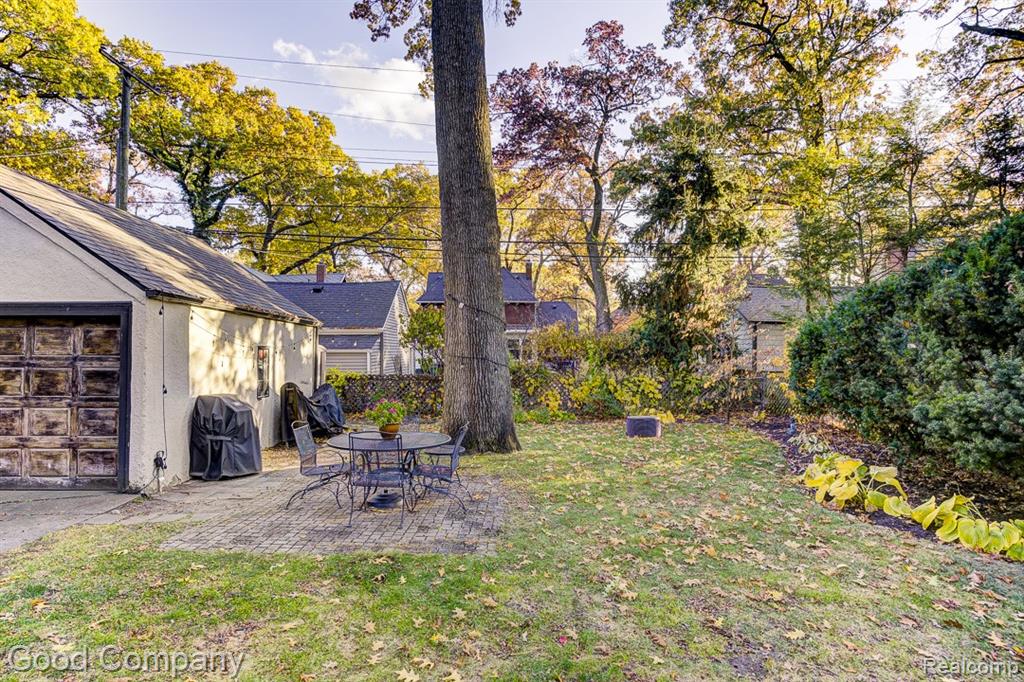 551 W Oakridge Street, Ferndale, MI 48220 — Photo 56