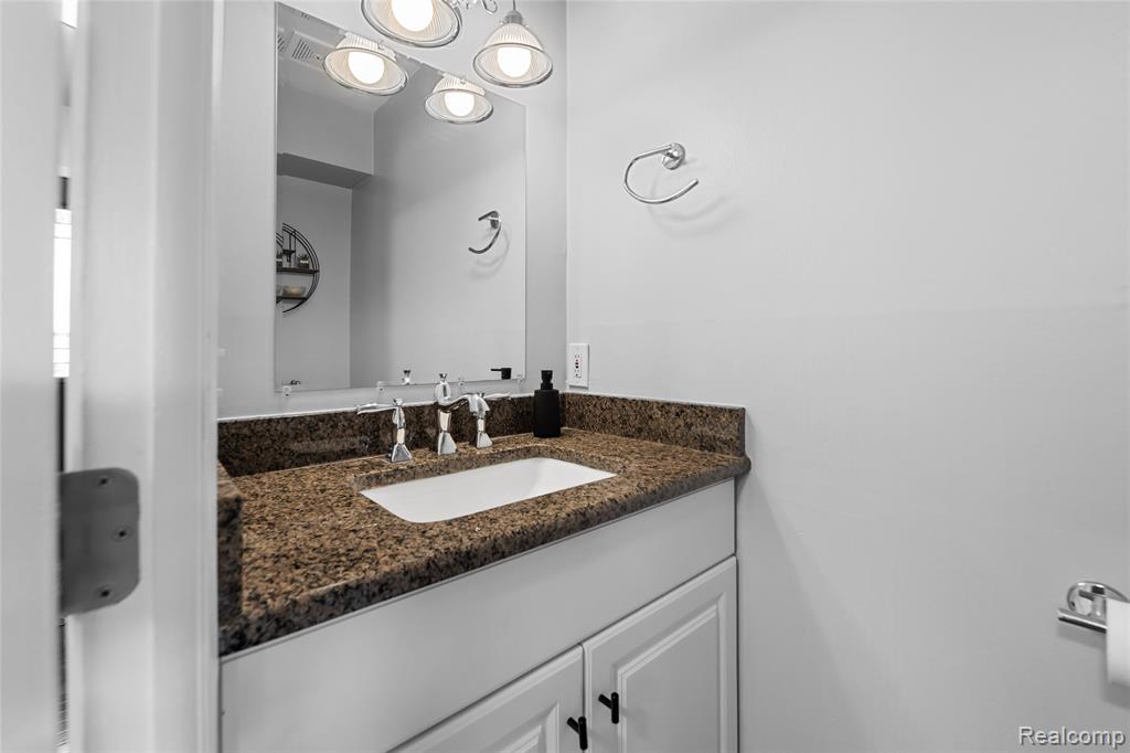16217 Birwood Avenue, Beverly Hills, MI 48025 — Photo 14