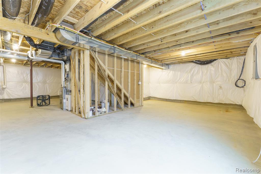 539 Wildwood Drive, Owosso, MI 48867 — Photo 28