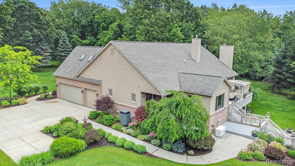 4301 Rolling Acres Drive, Hartland, MI 48353 — Photo 70