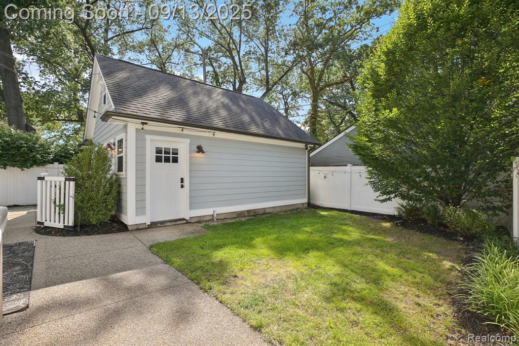 811 Maxwell Avenue, Royal Oak, MI 48067 — Photo 46