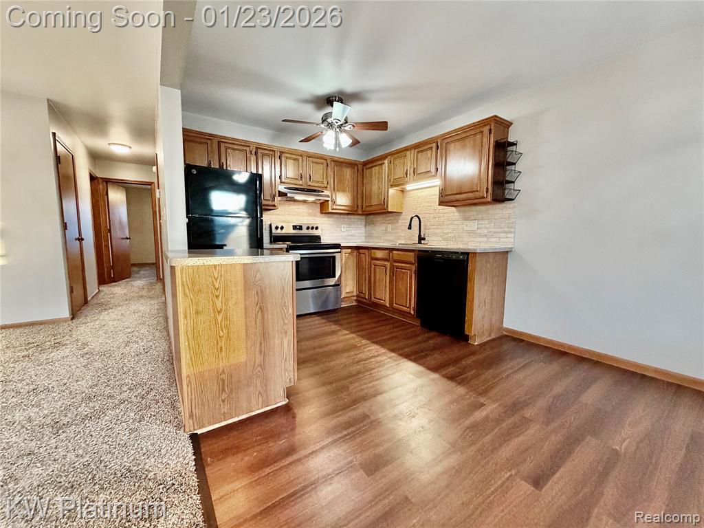 275 Maywood Street, 12, Marysville, MI 48040 — Photo 6