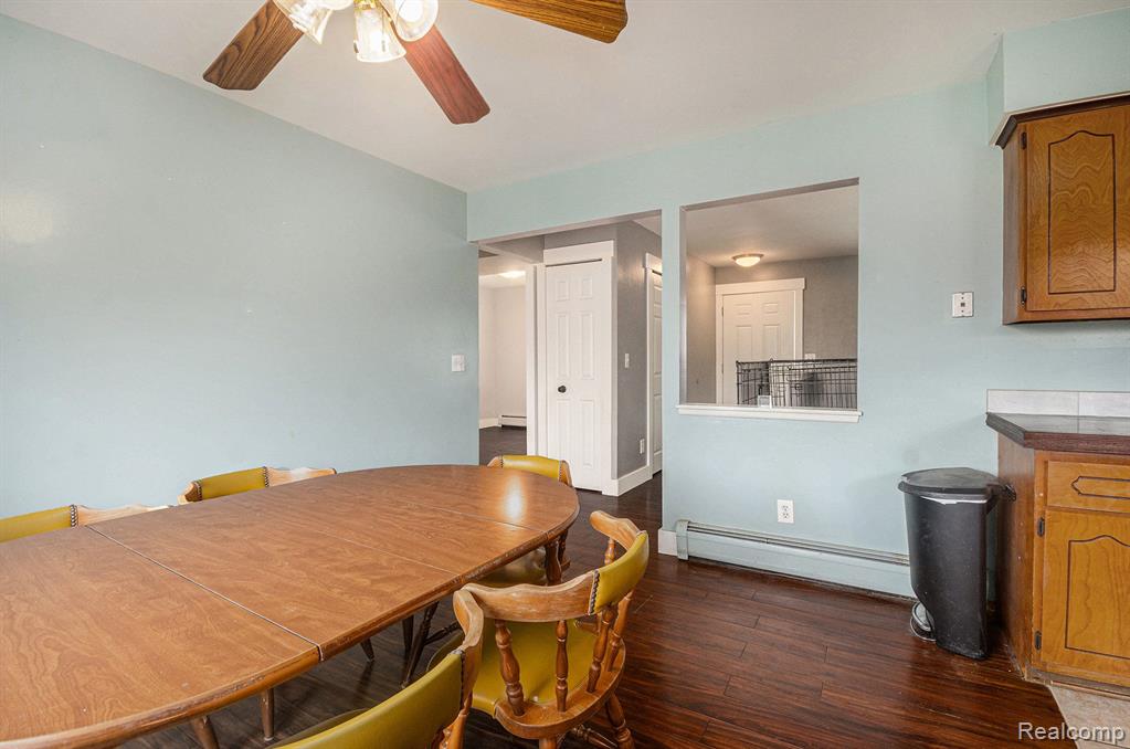 8100 RUSSELL Street, Shelby Twp, MI 48317 — Photo 9