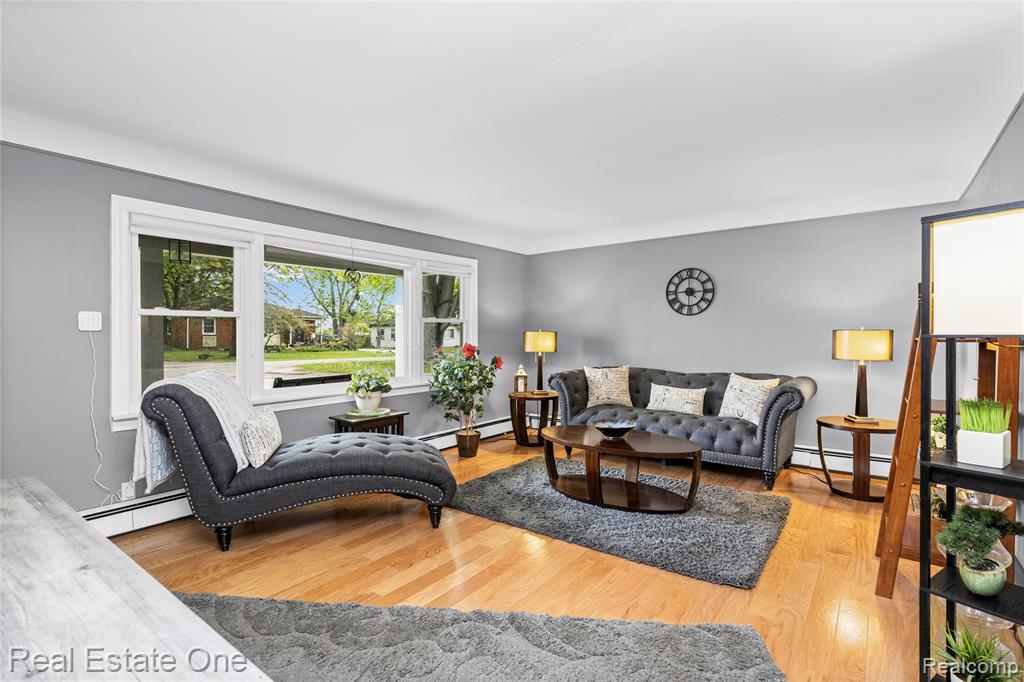 2262 Kohler Street, Waterford, MI 48329 — Photo 8