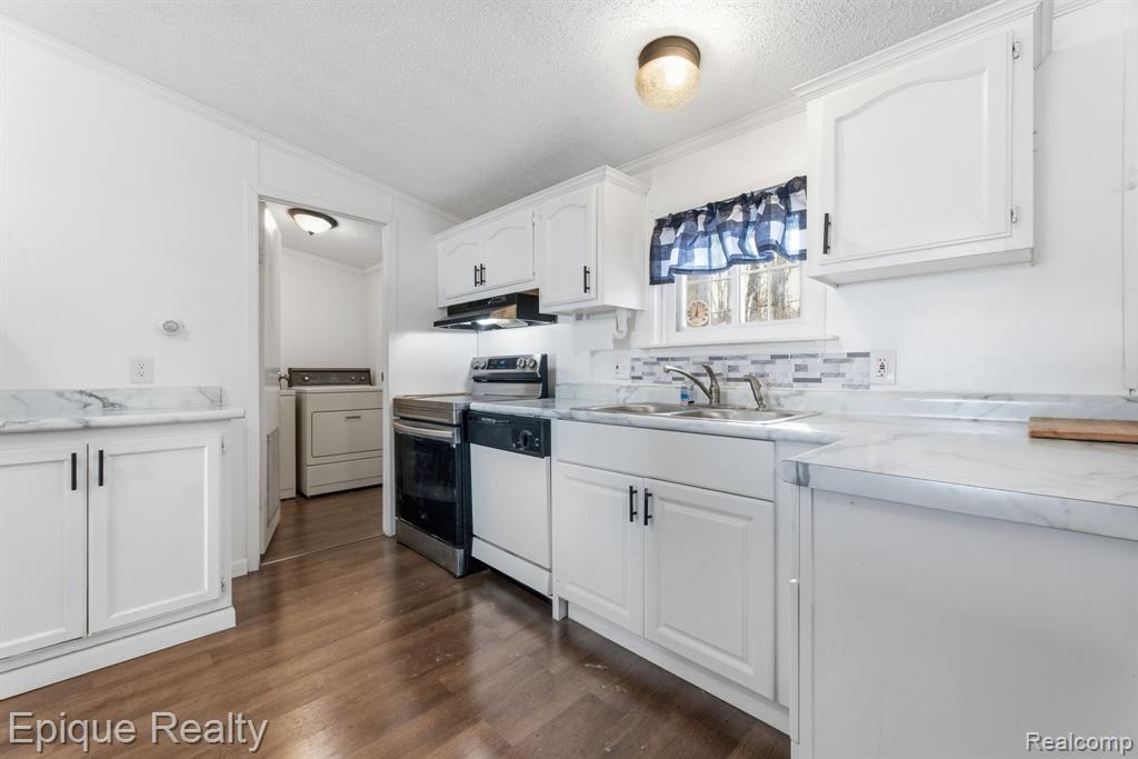 3831 Beech Street, Burtchville, MI 48059 — Photo 10