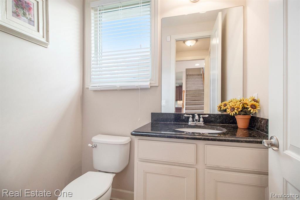 47466 VALENCIA Circle, Novi, MI — Photo 19