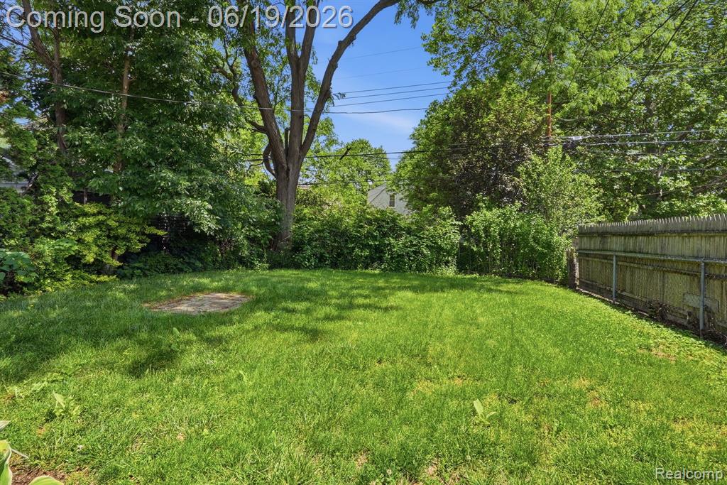 808 N Edison Avenue, Royal Oak, MI 48067 — Photo 31