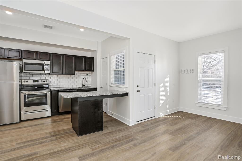 89 W Philadelphia Street, Detroit, MI 48202 — Photo 3