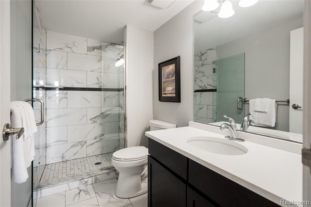 250 E Harbortown Drive, 1304, Detroit, MI 48207 — Photo 24
