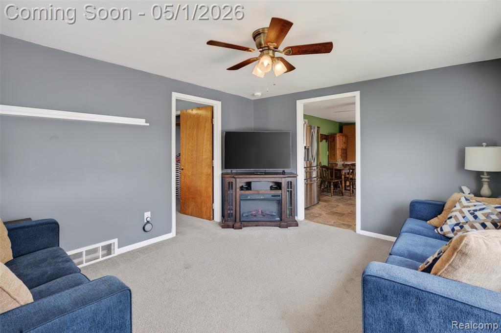 677 Lindbergh Street, Wyandotte, MI 48192 — Photo 21