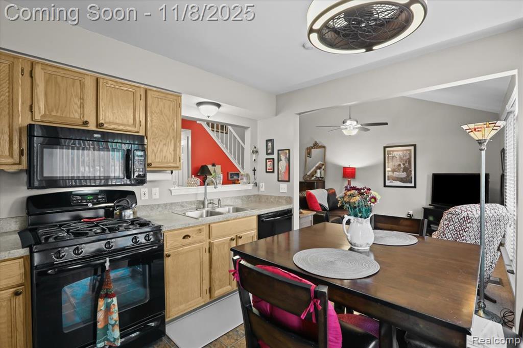 43576 Yorkville Drive, 27, Canton, MI 48188 — Photo 11