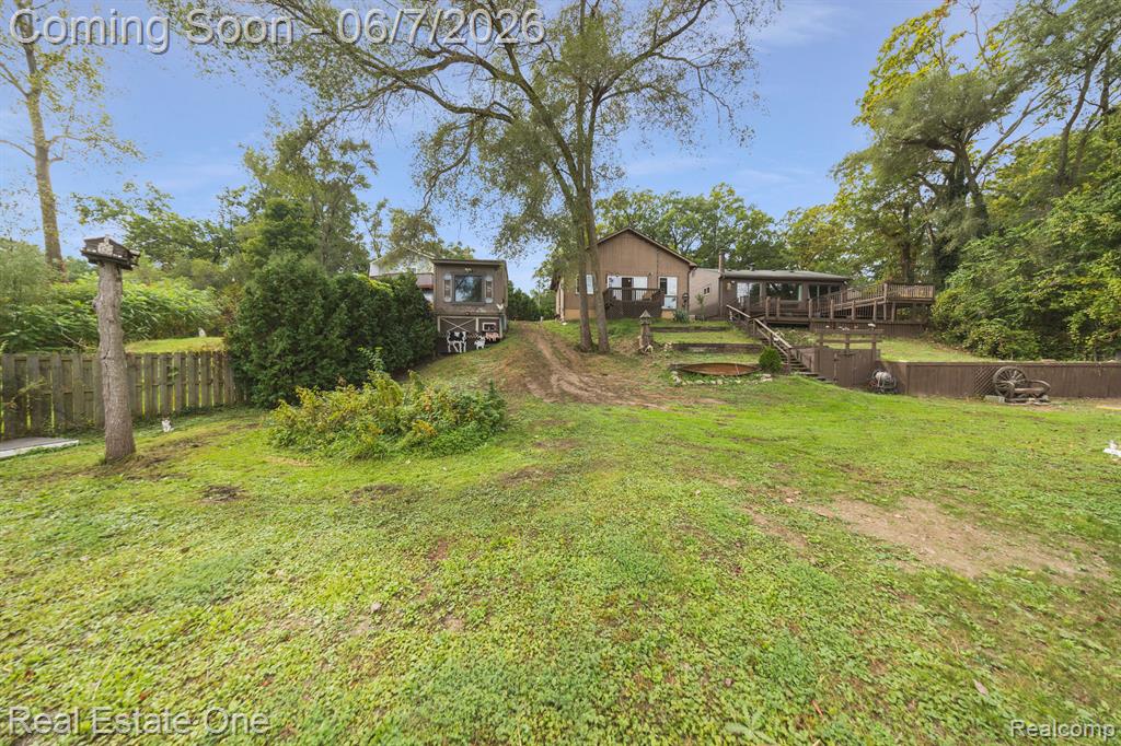 200 E CANYON Drive, Milford, MI 48380 — Photo 48