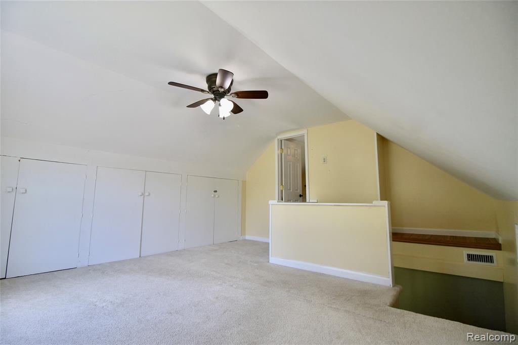 8372 Parshallville Road, Fenton, MI 48430 — Photo 20