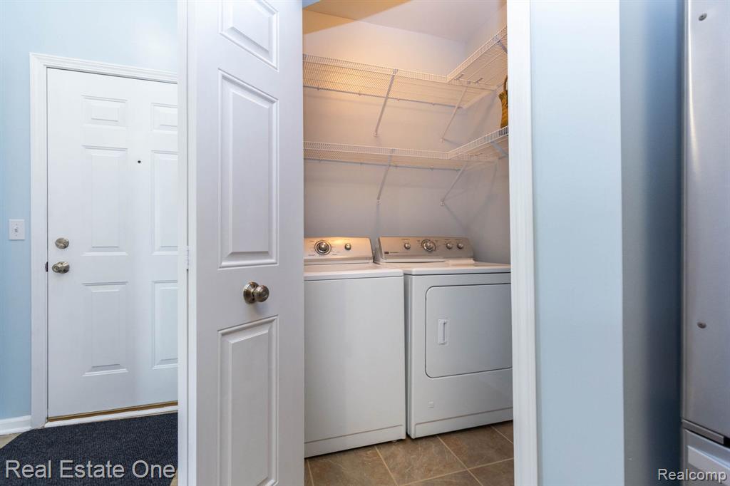 934 W Summerfield Glen Circle, Ann Arbor, MI 48103 — Photo 21