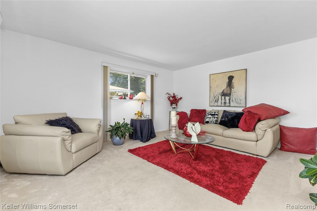 14154 Fenton, Redford, MI 48239 — Photo 11