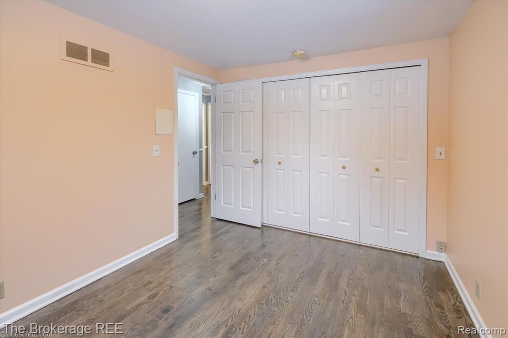 7310 Brewer Road, Flint, MI 48507 — Photo 2