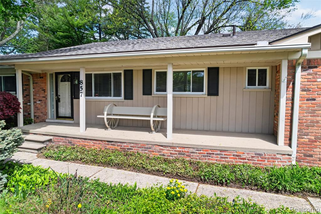 857 Helston Road, Bloomfield, MI 48304 — Photo 5