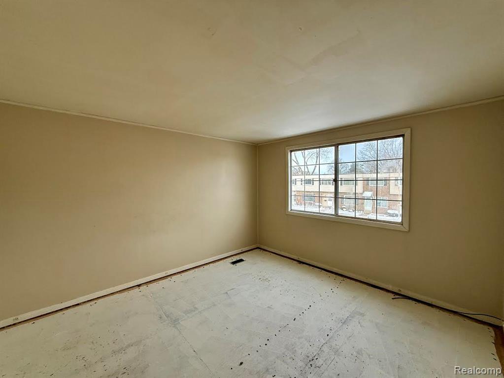 805 Estrada Drive, Belleville, MI 48111 — Photo 27
