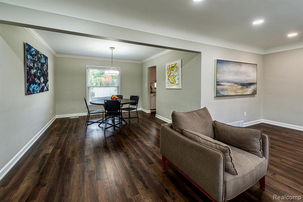 895 S GLENHURST Drive, Birmingham, MI 48009 — Photo 19