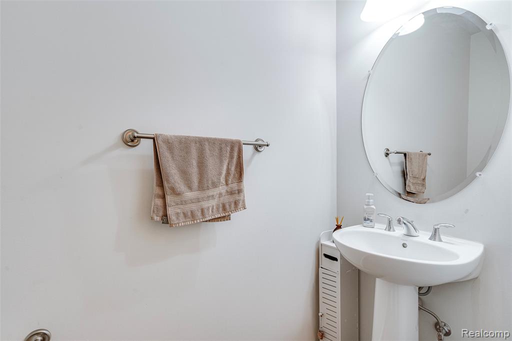 51011 Rockingham Drive, Canton, MI 48188 — Photo 31