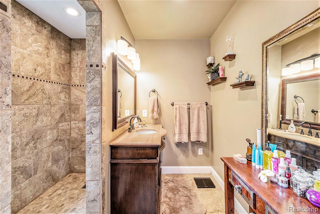 4170 LAHRING Road, Linden, MI 48451 — Photo 11