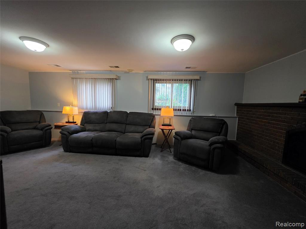 40804 Ivywood Lane, Plymouth, MI 48170 — Photo 16