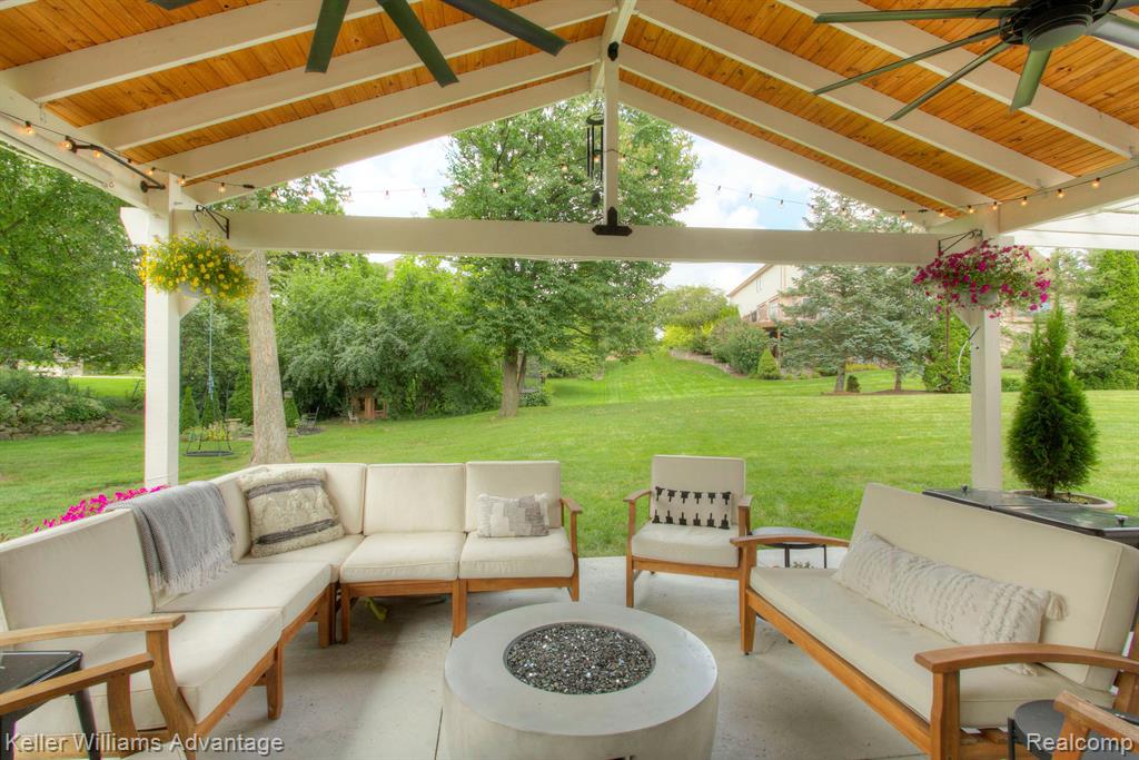 47694 EDINBURGH Drive, Plymouth, MI 48170 — Photo 85