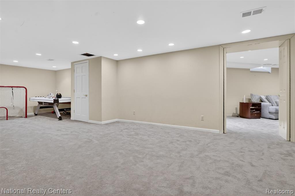 4233 N N Willoway Estates Court, Bloomfield Hills, MI, 48302