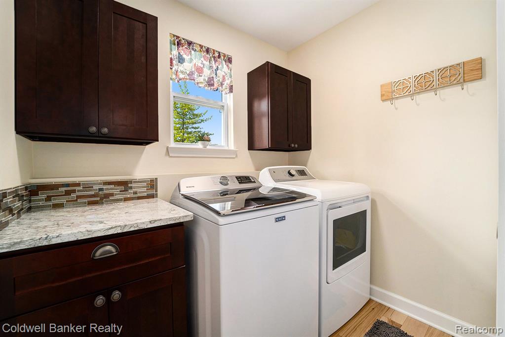 1360 Gloucester Court, Commerce Twp, MI 48390 — Photo 17