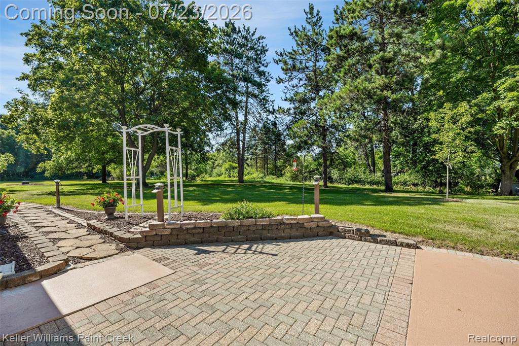 423 East Road, Holly, MI 48442 — Photo 24
