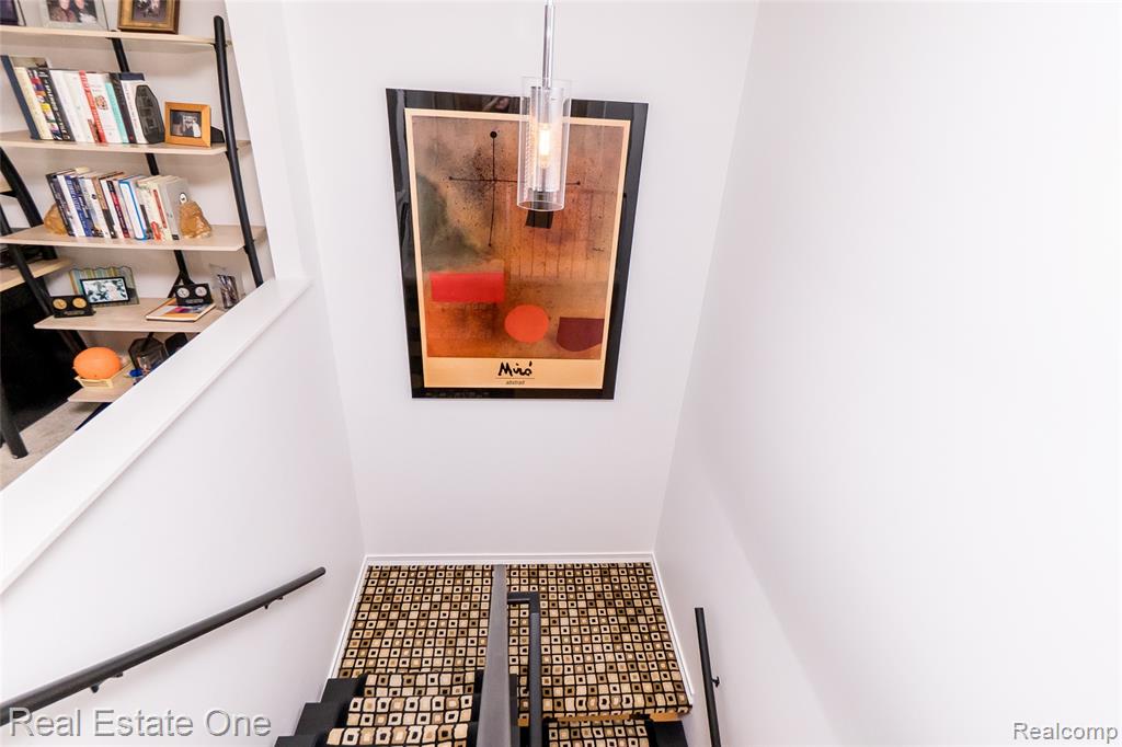 7308 Creek View Circle, West Bloomfield, MI — Photo 26