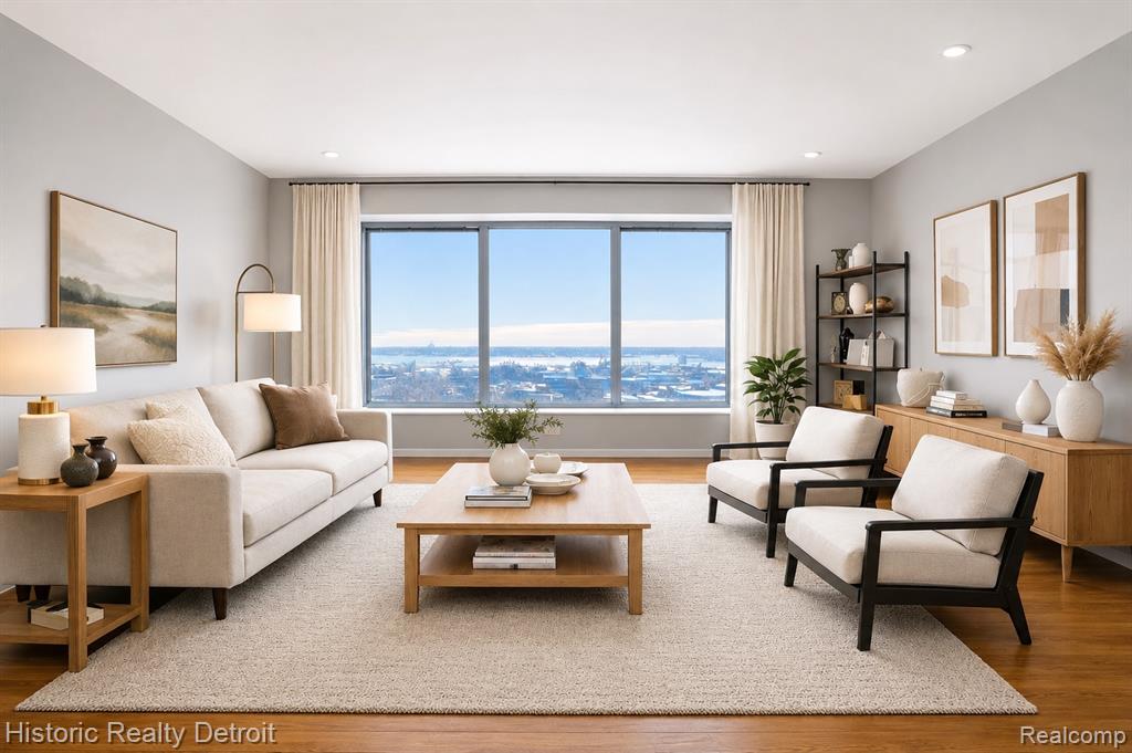 1300 E Lafayette, 905, Detroit, MI 48207 — Photo 2