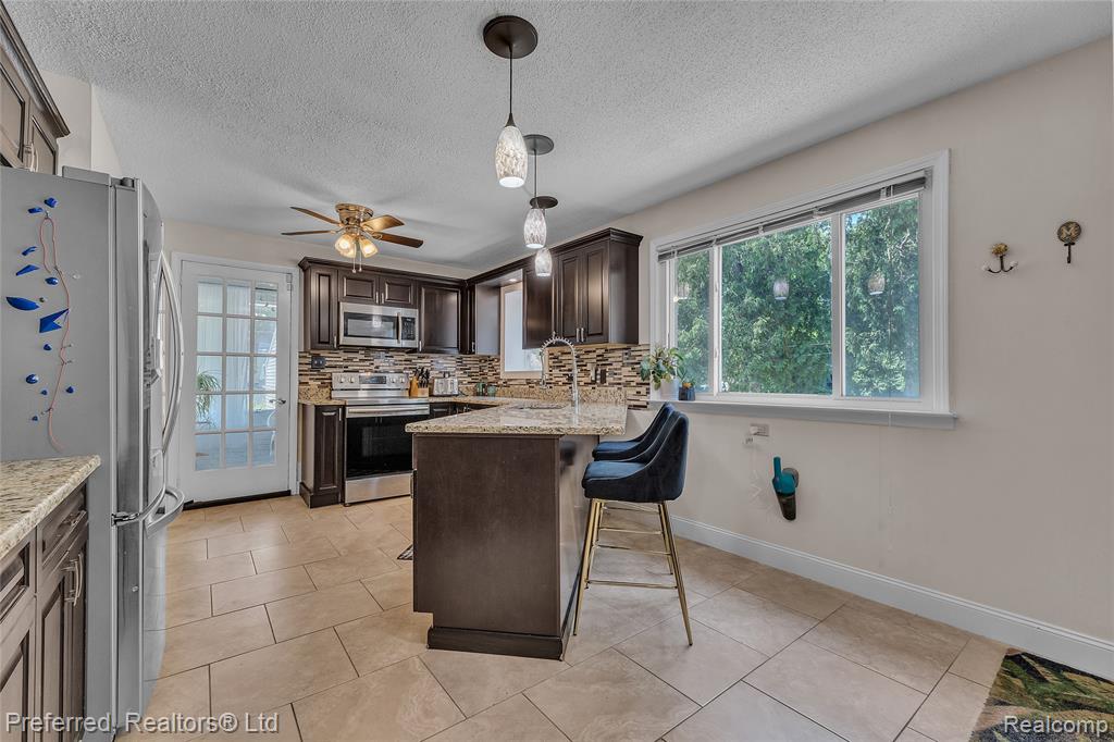 190 Crocker Boulevard, Mount Clemens, MI 48043 — Photo 22