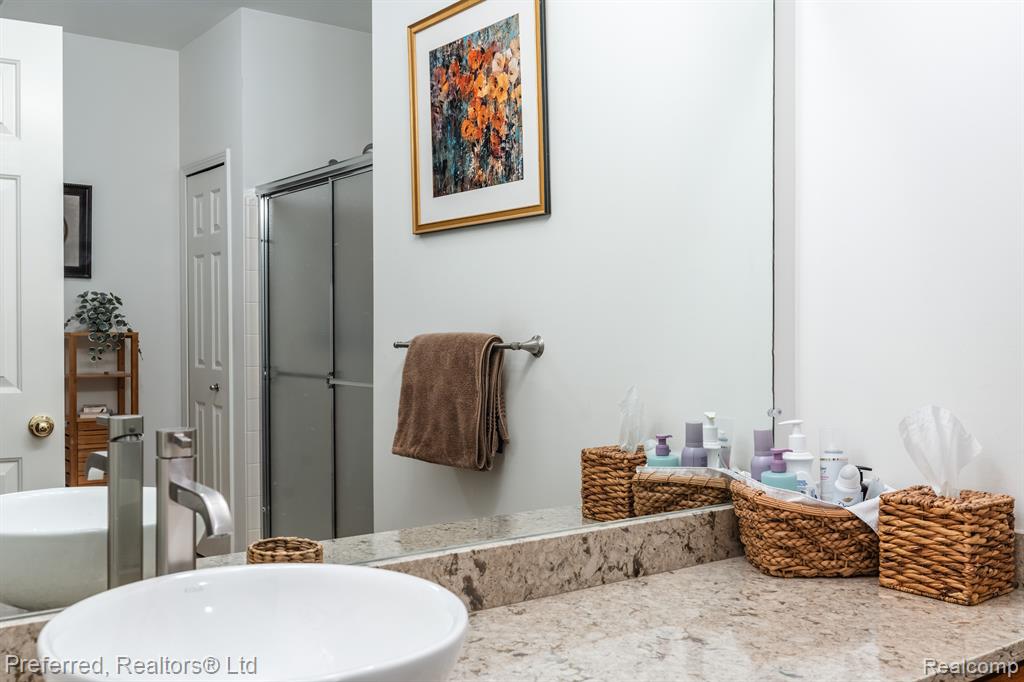 2191 PINECROFT Drive, Canton, MI 48188 — Photo 17
